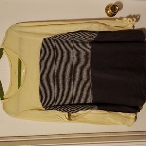 Women's Maurices shirt